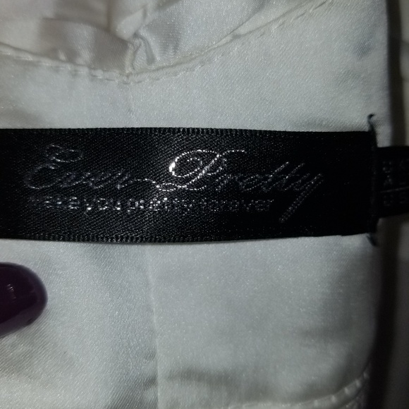 Off white vow renewal dress - Picture 3 of 3